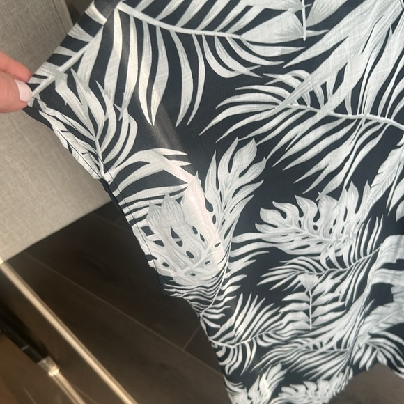 Tahari Tropical Swimsuit Cover Up Black and White Floral Print Size M - Picture 6 of 13